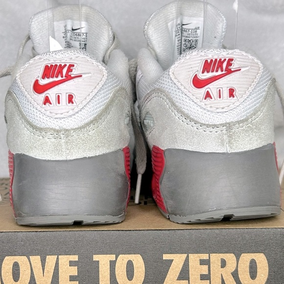 Nike Pre-School Air Max 90 | size 1 | white grey red - Picture 12 of 12